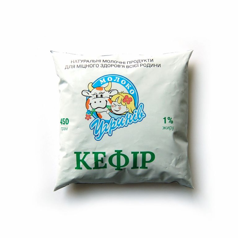 Кефір УГРИНІВМОЛОКО 1% жиру, 400г, плівка поліетиленова